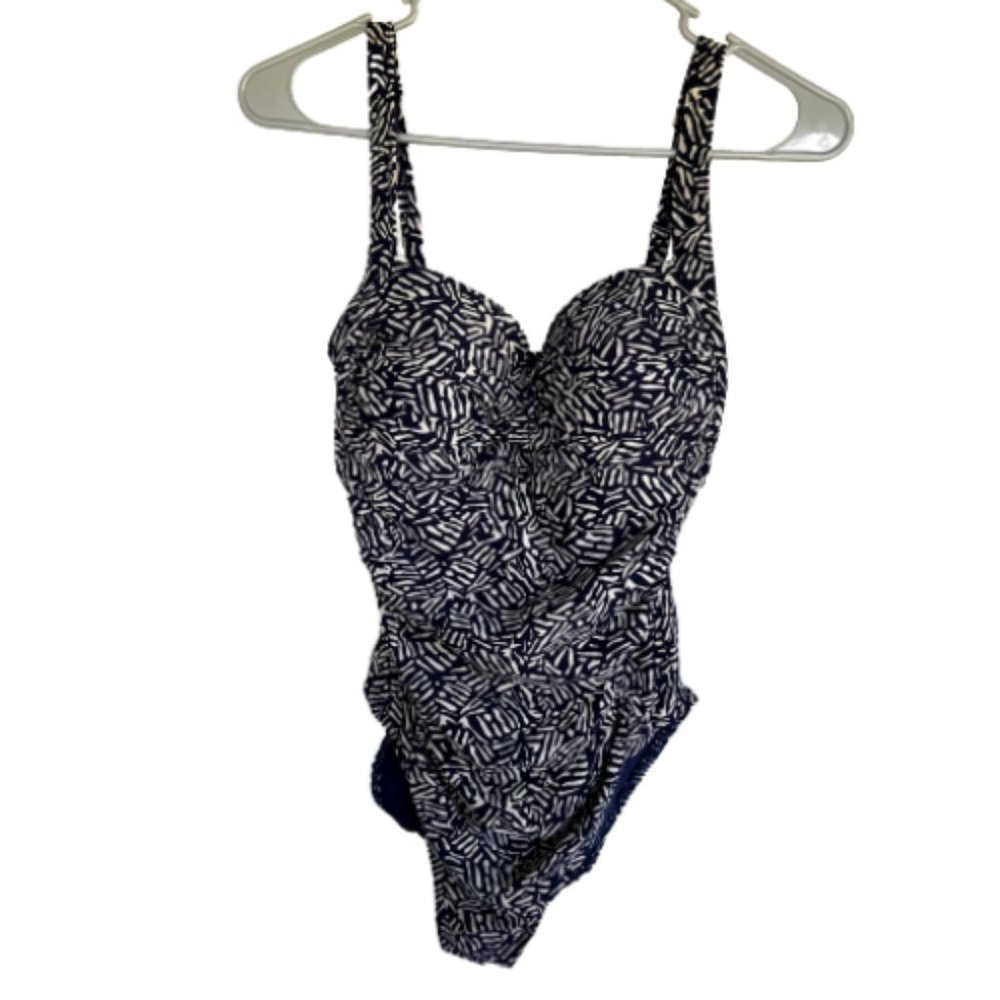 Niptuck Bond-Eye Australia One Piece Swimsuit Muti-fit Cup 8